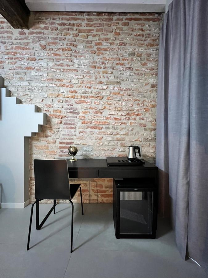 V&B Suites And Apartments Pavia Exterior photo