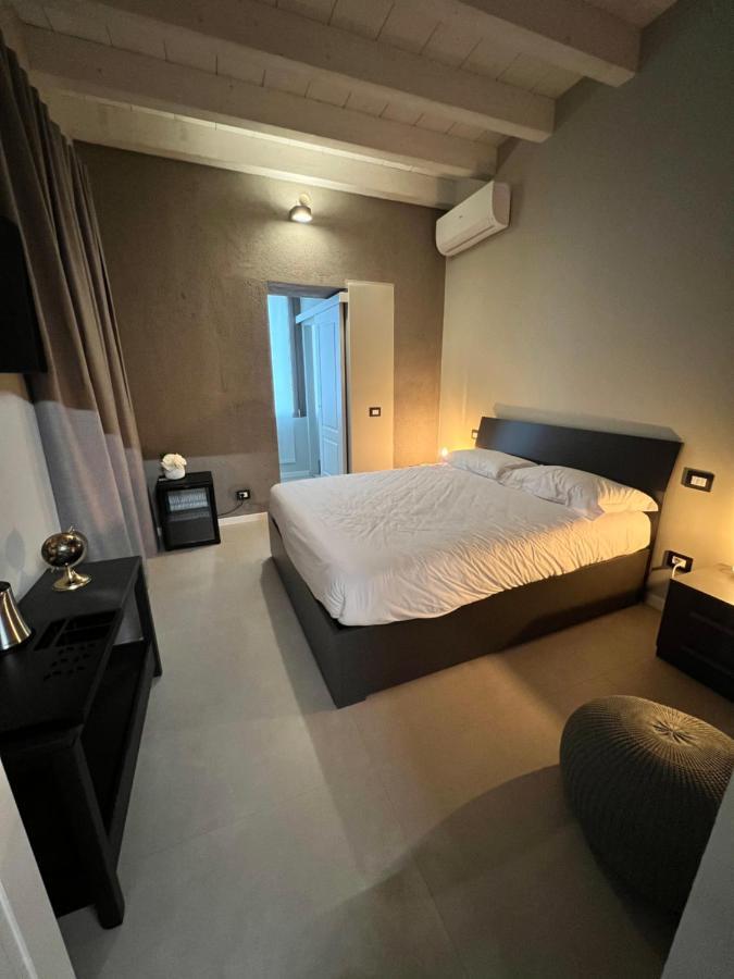 V&B Suites And Apartments Pavia Exterior photo